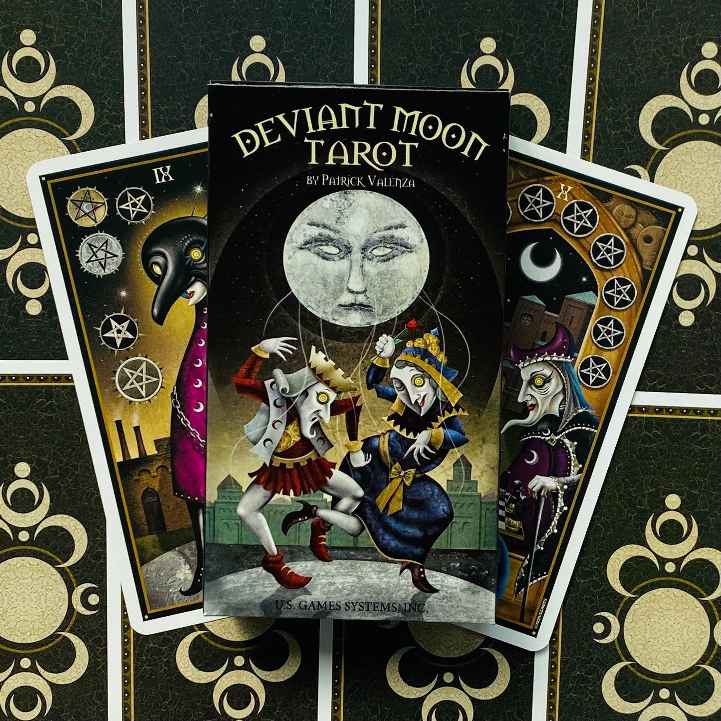 Deviant Moon Tarot cards - Tarot Cards Deck