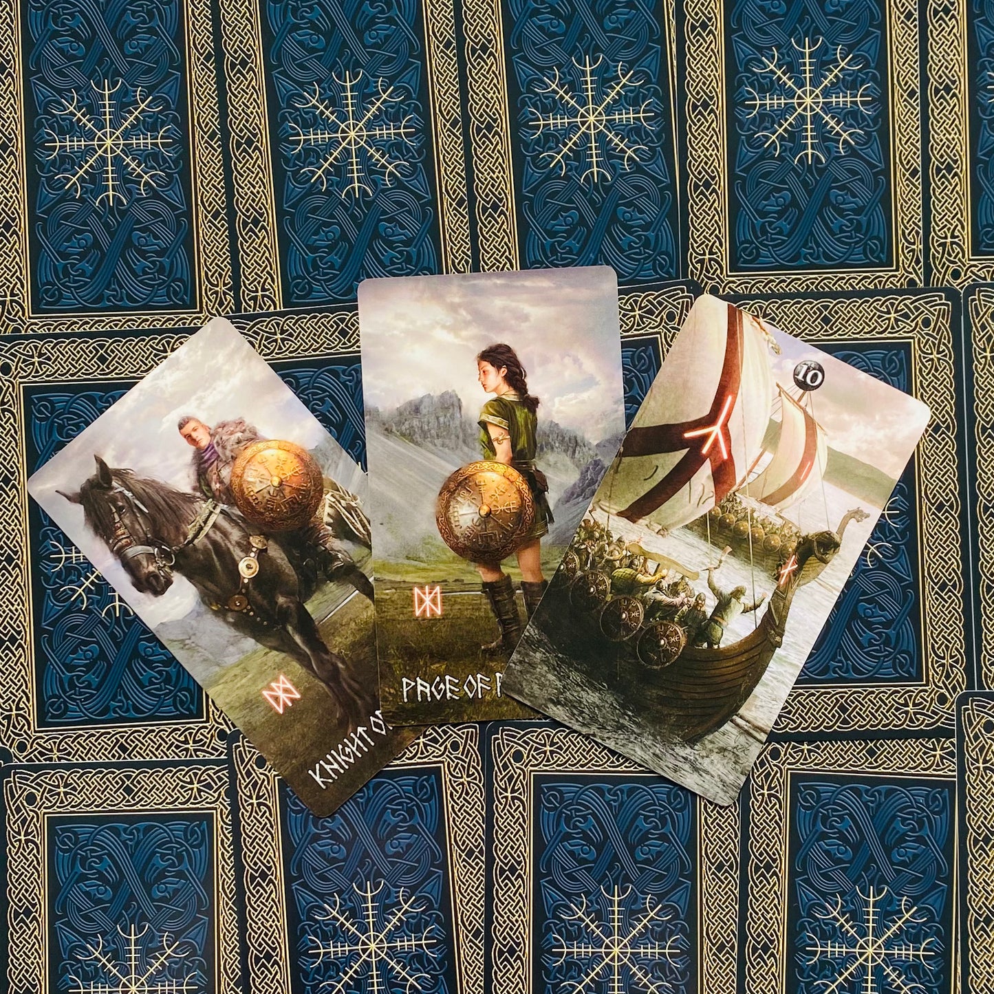 Runic Tarot Kit Cards And Book - Tarot Cards Deck