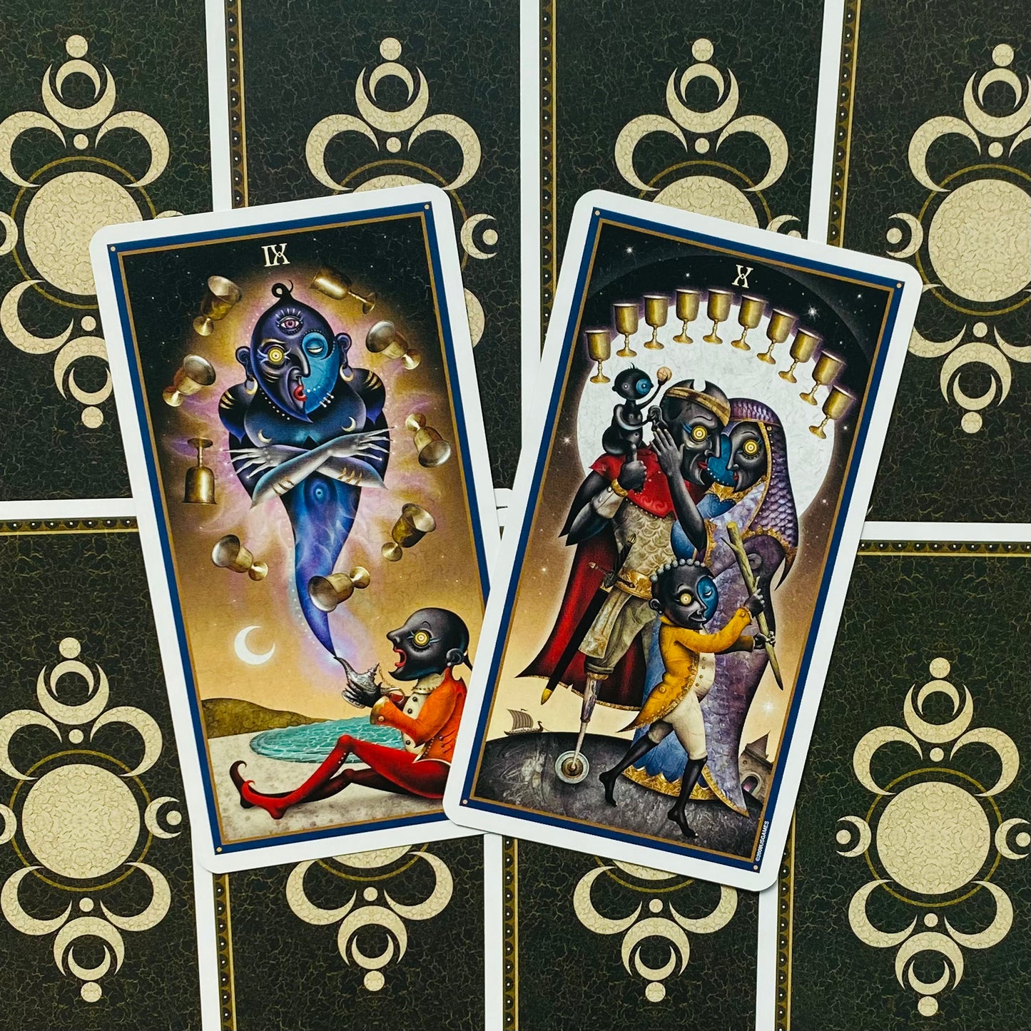 Deviant Moon Tarot cards - Tarot Cards Deck